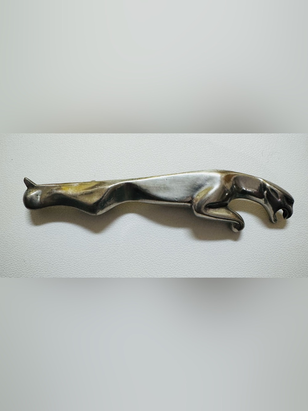 Jaguar Leaping Brooch Pin - Silver-Tone - Picture 6 of 6